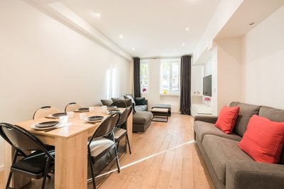 Spacious Apartment With 2 Rooms