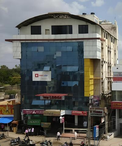 Iroomz VKG Complex