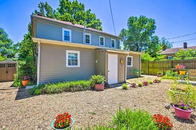 Dtwn Elizabethtown Home w/ Fire Pit & Gas Grill!