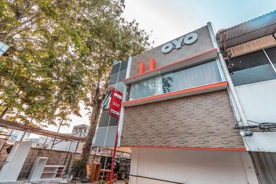 OYO 878 Loka Indah Residence