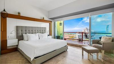 Deck12 Casino and Resort by Monyxbnb