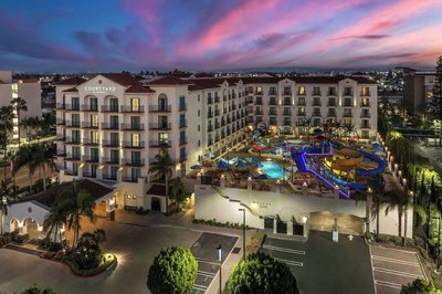 Courtyard by Marriott Anaheim Theme Park Entrance
