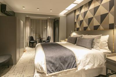 Golden Bay Hotel Boutique