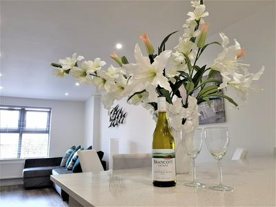 One to One Apartments