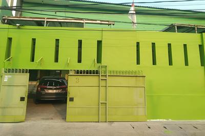 OYO Life Kost ijo Tembok Tinggi