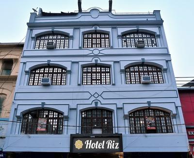 HOTEL RIZ VARANASI