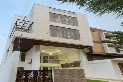 HOTEL MANGALAM REGENCY