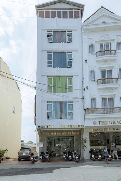 Ken's Backpackers Hotel