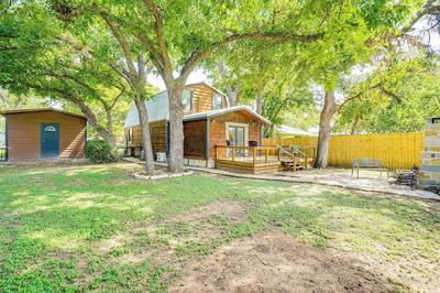 Pet-friendly Granbury Home w/ Yard, Near Downtown!
