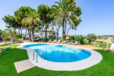 Amazing Villa With Views, Fantastic Bbq Dining Large Pool Area