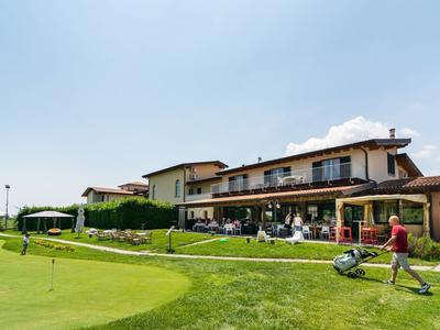 Apartment in Salo With Pool and Olive Groves