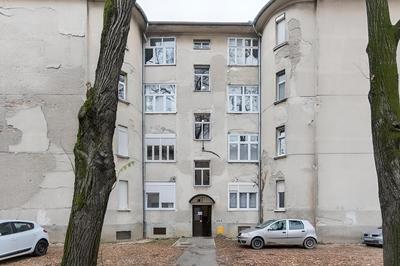 Bright 2BDR Apt near Main Bus Station-FREE PARKING
