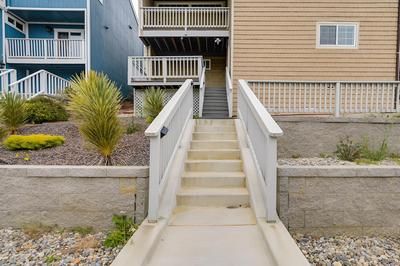 Efficiently Equipped Pacifica Apt - 1 Mi to Beach!