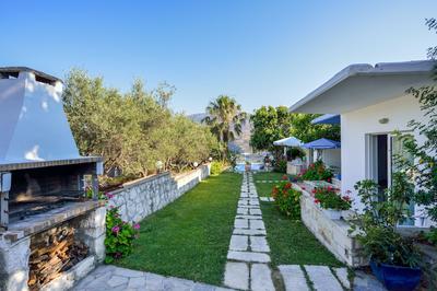 Marika Studios & Apartments