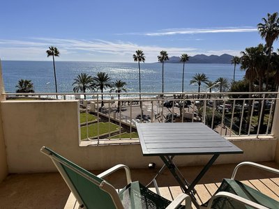 One Bedroom Apartment in Cannes With a Balcony and Great sea Views - 821