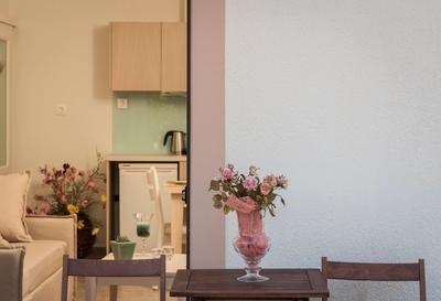 Mear Family Escape - Summer Cretan Gem