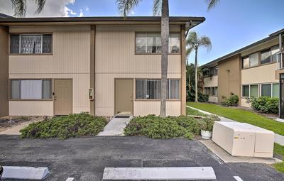 Condo w/ Pool Access < 4 Miles to Siesta Key Beach