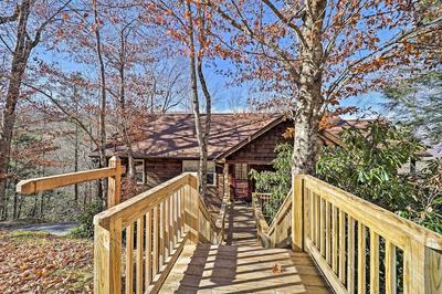 Near Ski Areas: Mtn-view Banner Elk Cabin