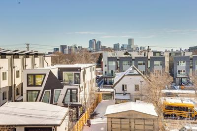 Mountain-view Rooftop Deck: Denver Townhome