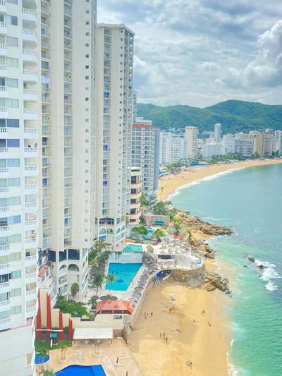 SUITES OMEGA TORRES GEMELAS