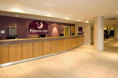 Premier Inn Manchester M56/J6 Runger Lane South