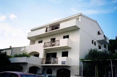 Apartments and rooms Rogosic