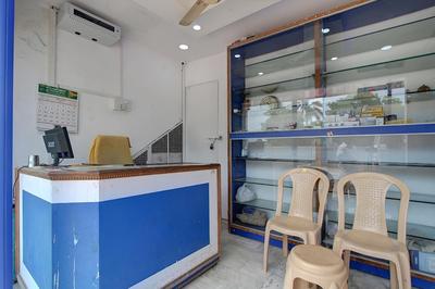 OYO 38664 Rt Residency