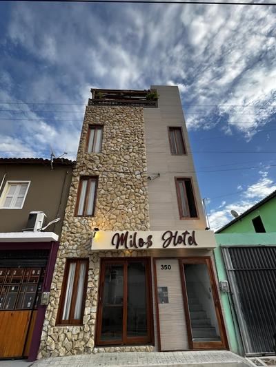 milos hotel icarai