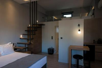 ILION Air Host - Near Athens International Airport