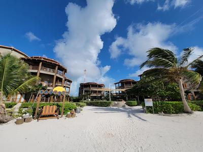 Indigo Belize 1A 3 Bedroom Condo by RedAwning