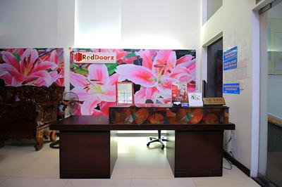 RedDoorz near Cau Song Han 2