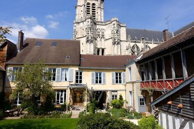 Troyes