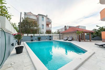 Apartments Marina