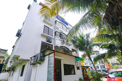 Fabhotel White Palace