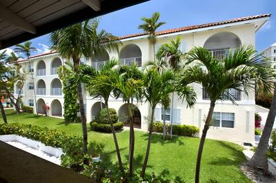 Paradise Harbour Club & Marina