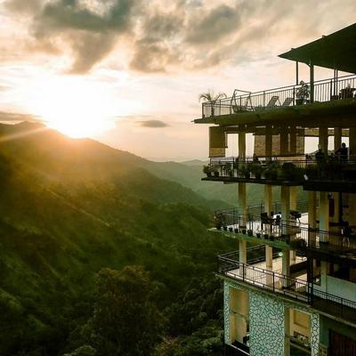 Ella Mount Heaven Hotel