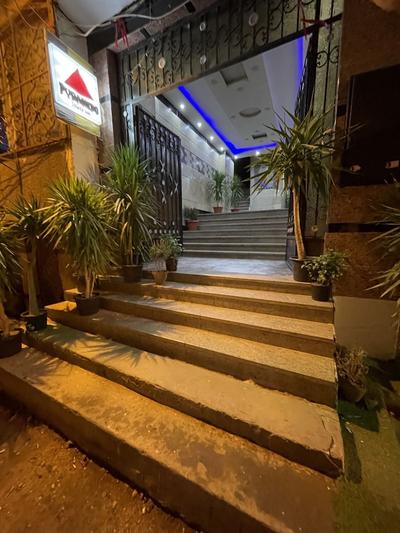 pyramids tower view inn