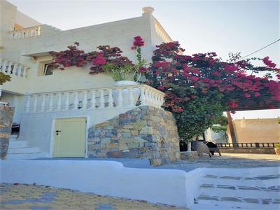 Room-spacious Room in Creta for 3 People