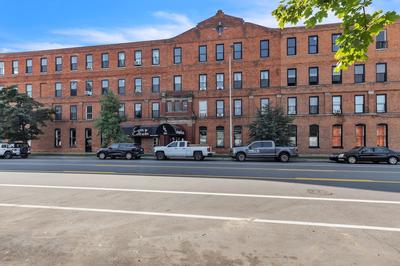 Stylish Chic Retreat At Lafayette Lofts 1 Bedroom Apts by RedAwning