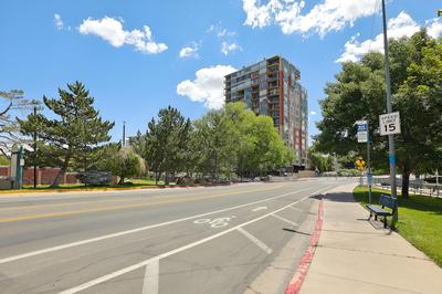 Dtwn Reno Retreat! Panoramic Views, 2 Living Areas