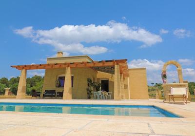 Sal011 in Salve With 2 Bedrooms and 1 Bathrooms
