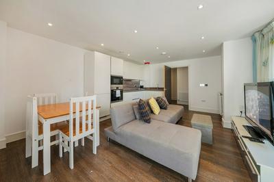 Modern 1-Bedroom Flat in Central London