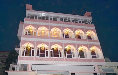 OYO 19597 Pink Palace