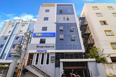FabHotel Frenotel - Madhapur