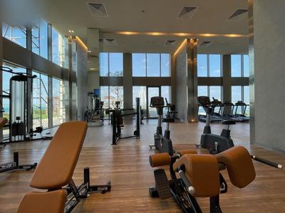 Luxe High Floor Full Seaview