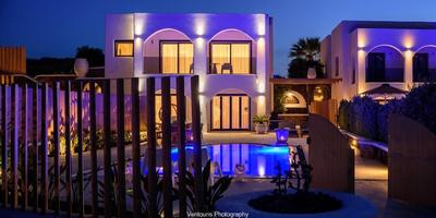 Amor Hideaway Villas