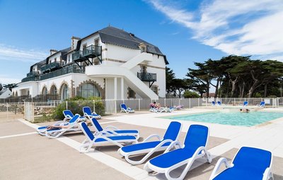 Coastal Stay Near Salt Marsh Trails
