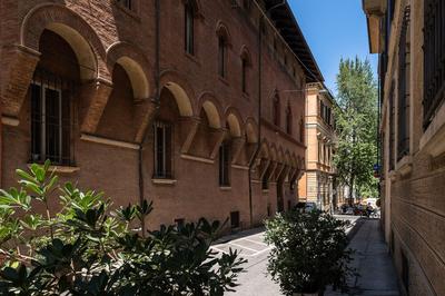 Rolandino Apartment in the city center