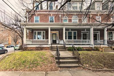 Roomy Lancaster Home: Walk to Dtwn & Hospital