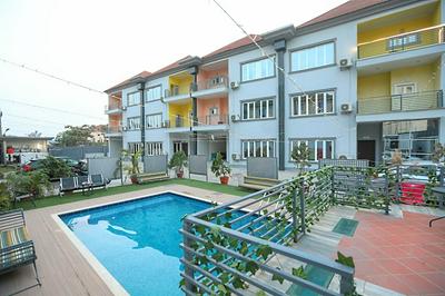 Triple 9 Apartments, Pool & Spa